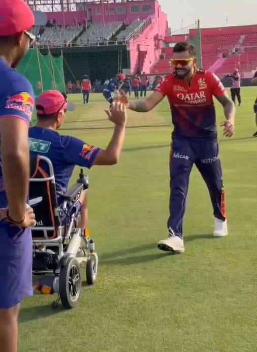 Watch: Kohli Sees Dravid On Wheelchair Ahead IPL 2025 Game. Then Does This